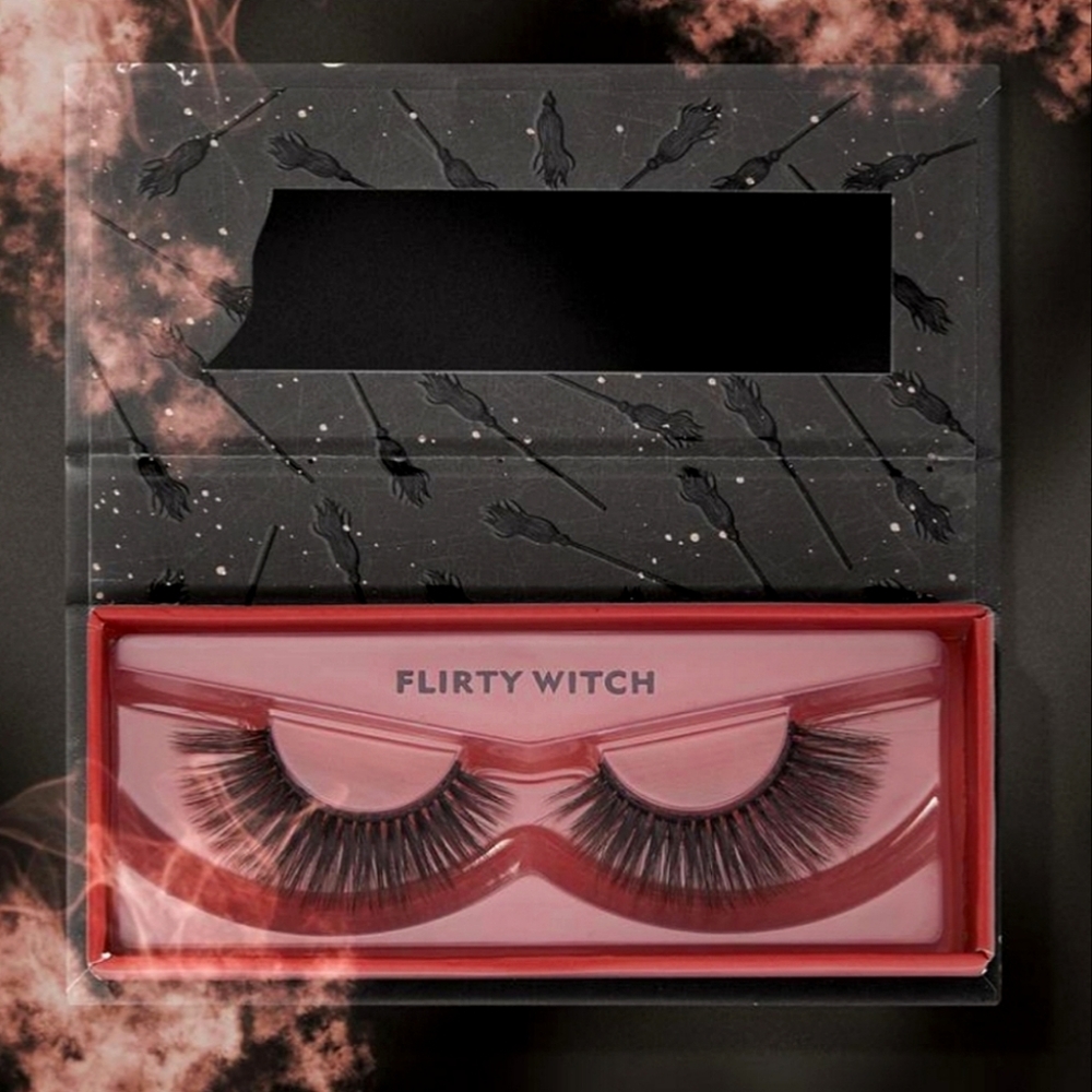 Hocus Pocus "Flirty Witch" Lashes